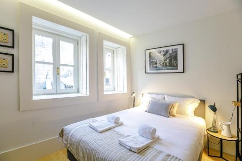 Centro / Baixa Apartment | LovelyStay - Taipas Studio with AC