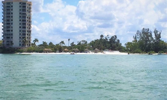 Fort Myers Beach Condo | Lovers Key Beach Club with Beautiful CLEAN Priv. Beach- Pool