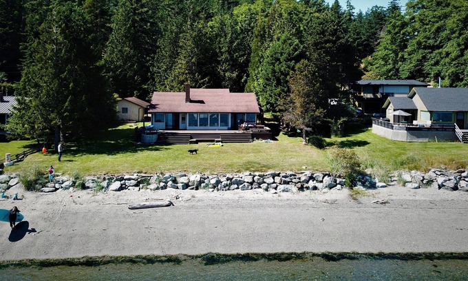 Olga House | Low/No-Bank Waterfront Home on Orcas Island