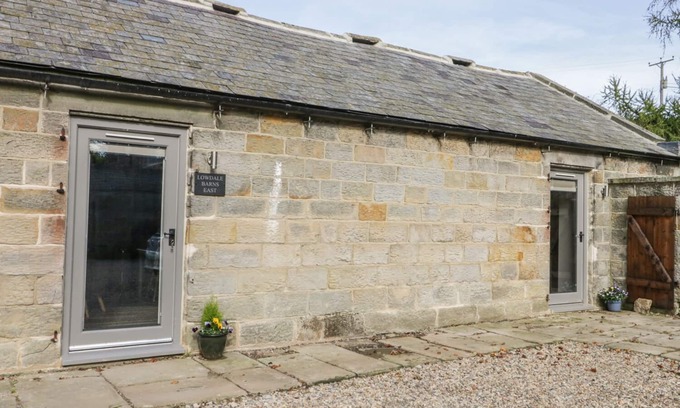 Briggswath Cottage | LOWDALE BARNS EAST, pet friendly, with a garden in Sleights