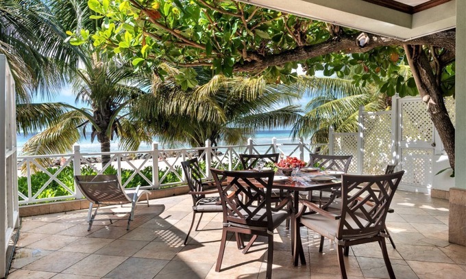West Coast Apartment | Lower Camelot 1 Bedroom on the Beach