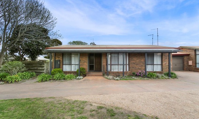 Lakes Entrance House | Lowes on the Lakes