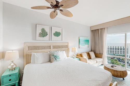 Sandestin Hotel | Luau 6834