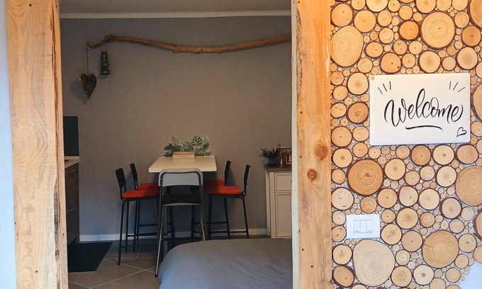 Cissano House | Lucia's Wood House and Wood's Room