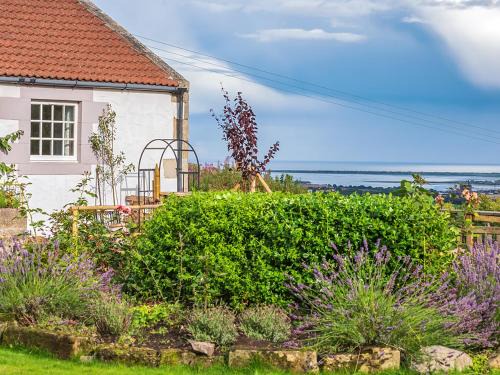 St. Andrews House | Lucklaw Steading Cottage