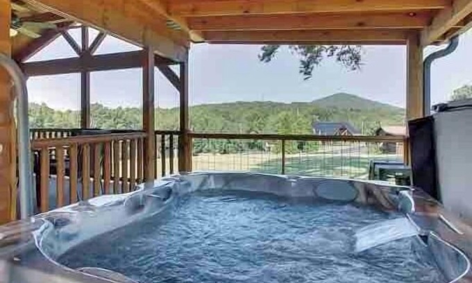 Blairsville Cabin | Lucky 13 of Cherry Log Mountain