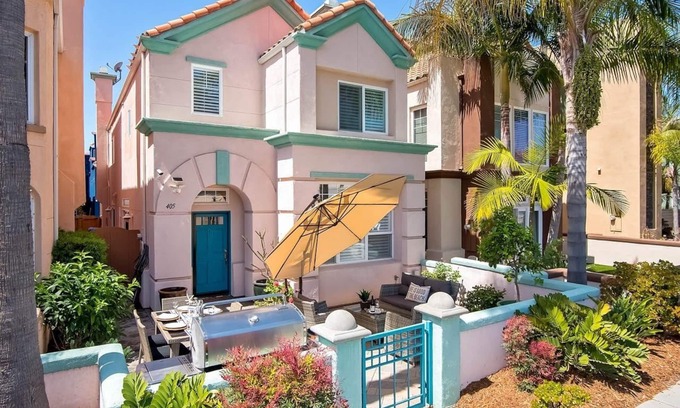 Townsite House | Lucy's Beach House,