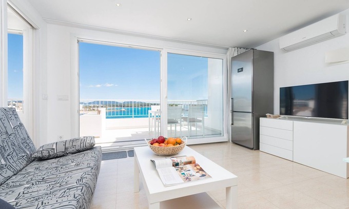 S'Illot-Cala Morlanda Apartment | Luisamar Sea View - Apartment In S'illot