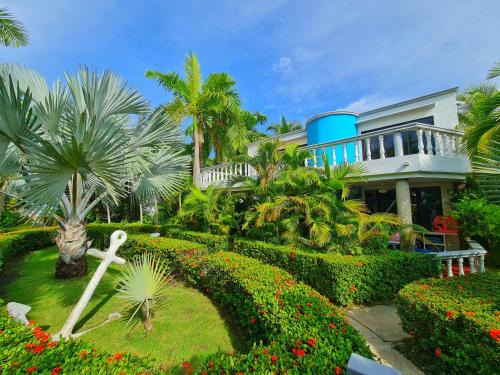 Tolu House | Lujosa cabana con piscina playa y servicio