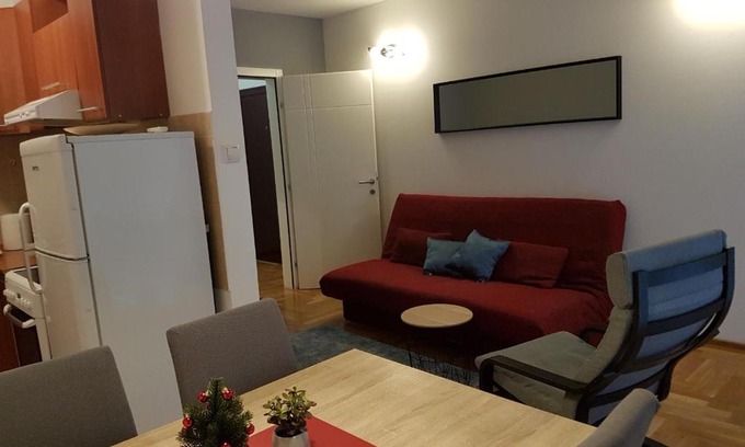 Zvezdara Apartment | Luka Lux apartman