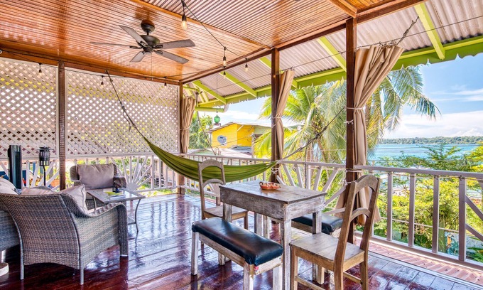 Bocas del Toro Bed & Breakfast | Lula's Bed & Breakfast