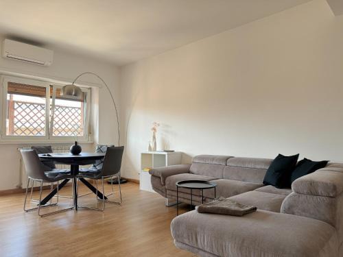 Quartiere XI Portuense Apartment | Lumen House - Attico con Suite