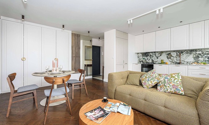 Wola Apartment | Lumina spacious apartment with parking