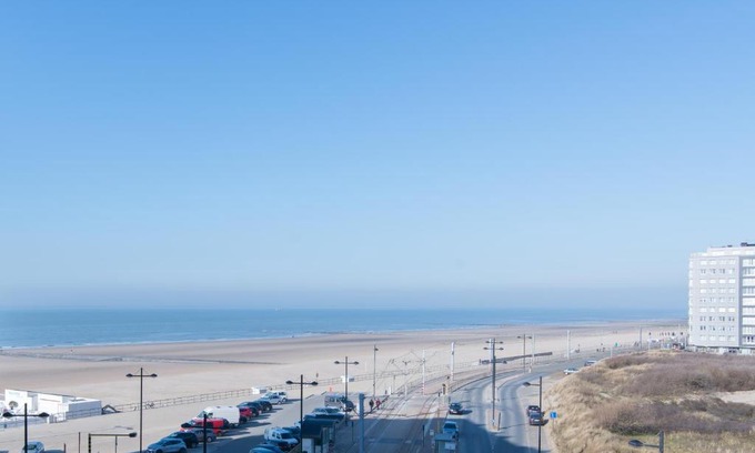 Middelkerke Apartment | Lumina Suite Seaview & Garage