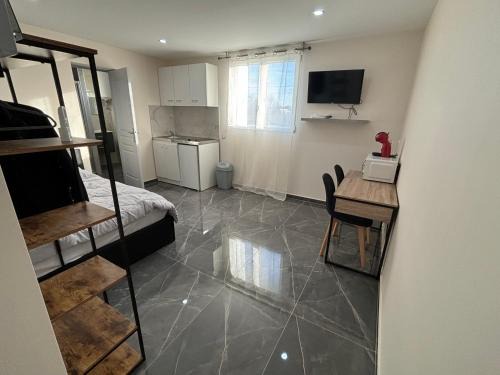 Decines-Charpieu Apartment | Luna
