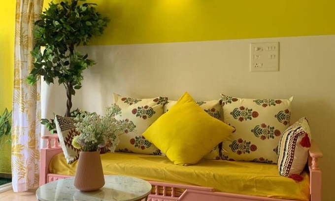 Vagator Apartment | Lush & Chic 1BHK with Pool & Gym - Radiant Home
