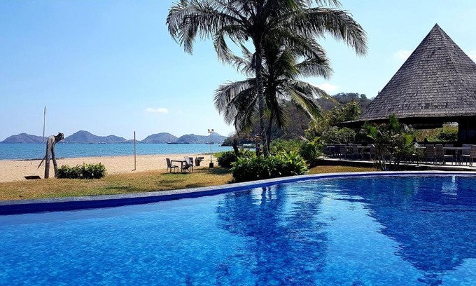 Labuan Bajo Hotel | Luwansa Beach Hotel
