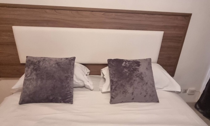 Valenciennes Apartment | Lux 'Appart Hôtel