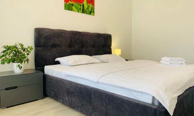 Dniprovs'kyi District Apartment | Lux appartment, Kiev, Comfort town