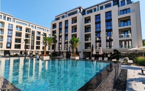 Saints Constantine and Helena Apartment | Luxury Apartments in complex Azur - next to the BEACH !