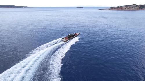 Kallithea Boat Rental | Lux&Easy Technohull Omega 45