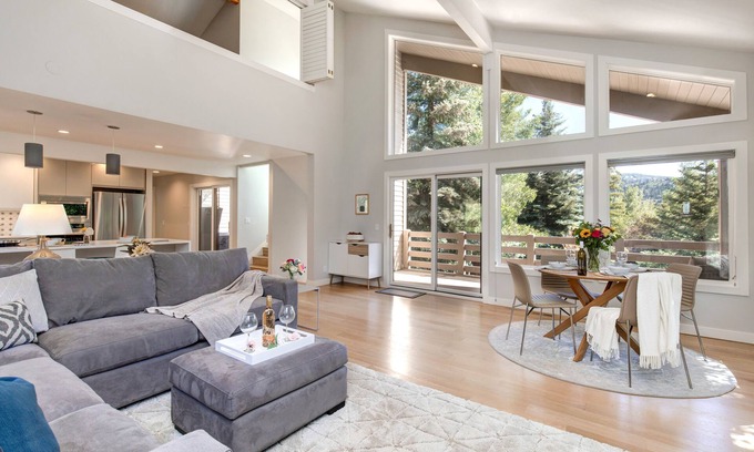 Deer Valley House | Lux Townhome, Central Location, Hot Tub, EV Charging + Short Walk to Free Shuttle!