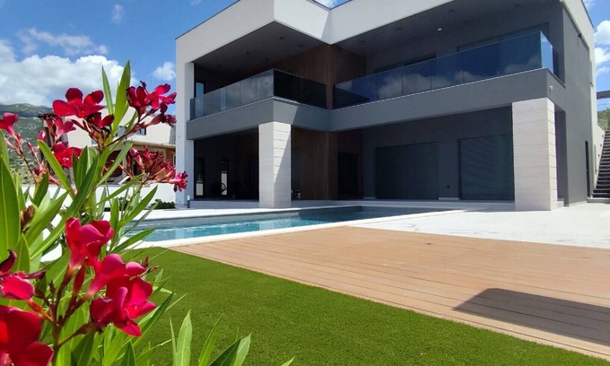 Rovanjska Villa | Lux Villa Serene with heated pool