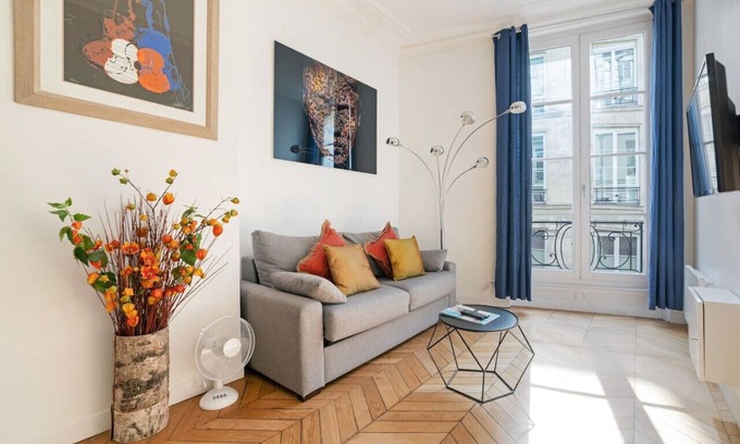 Palais-Royal Apartment | Luxe 1-BR Gem Steps from the Louvre & Opera