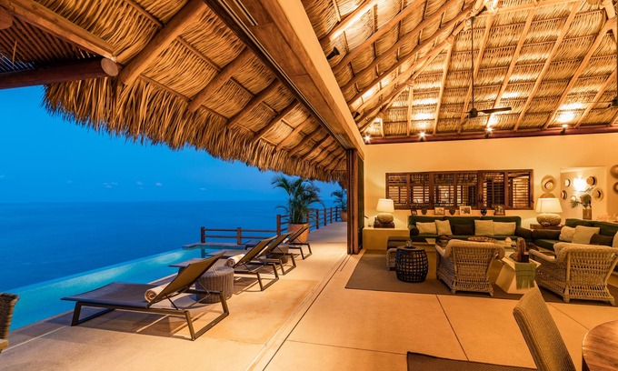 Santa Maria Huatulco Villa | Luxe Beach Villa in 5-start Oceanfront Community