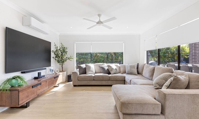 Urangan House | Luxe By The Marina Hamptons Chic at Hervey Bay