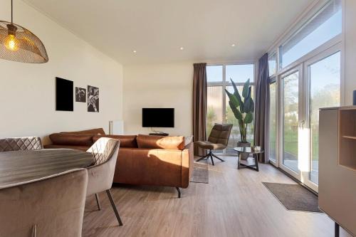 Hulshorst House | Luxe Chalet 211-25 in Hulshorst aan het water!