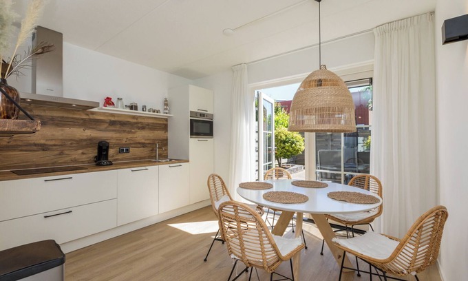 Domburg Ski Chalet | Luxe holidayhome - Brouwersbuurt 23a | Domburg