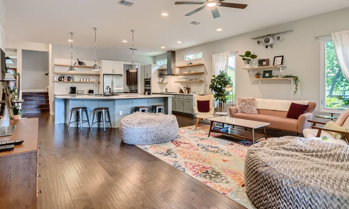 Greater South River City House | Luxe Home Sleeps 10, Neighborhood Pool, Minutes to Downtown ATX - by PMI Austin Metro