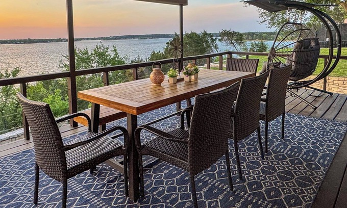 Granbury House | Luxe Lake Granbury Retreat: Dock, Deck & Game Room