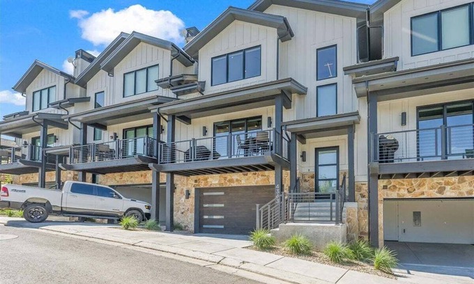 Park City House | Luxe Living at Canyons! Private Hot Tub + 5 minutes to ski lift access and golf
