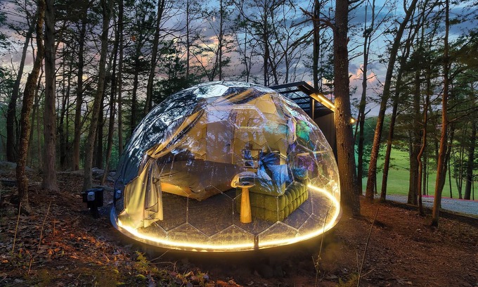 Gatlinburg - Pigeon Forge Cabin | Luxe Mountain Lodge: Heated Pool ~ Glamping Dome ~ Hot Tub