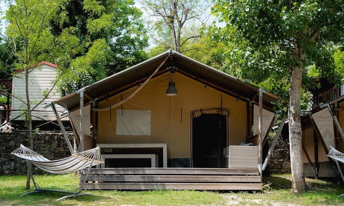 Rignano sull'Arno Ski Chalet | Luxe Sanitary 5 Pers. Villatent at family campsite in Tuscany, Il Poggetto