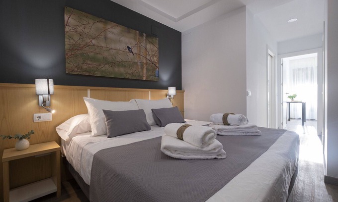 Centro Apartment | Luxor Torre del Clavero Apartments - 2 bedrooms