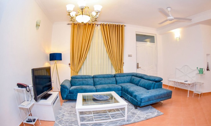 Kaduwela Apartment | Luxury 3BR Condo in Rajagiriya, Colombo/Sleeps 6/Fast WiFi - OLIVE HAVEN