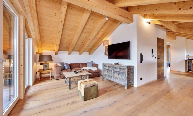 Garmisch-Partenkirchen Ski Chalet | Luxuriöses Chalet mit Atemberaubendem Ausblick in Zentraler Lage