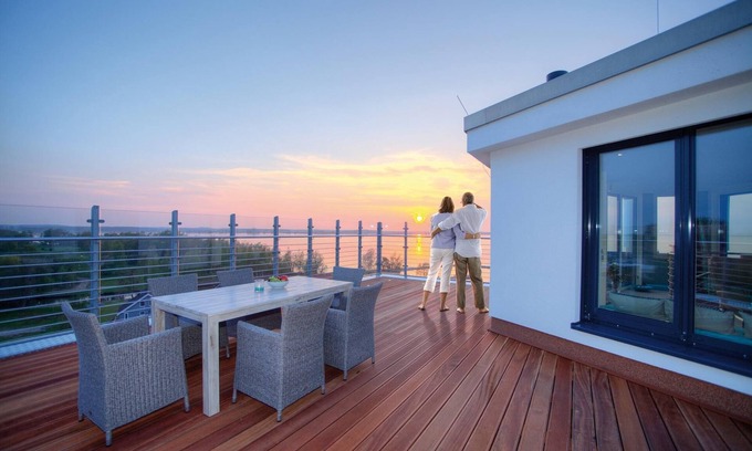 Muritz Apartment | Luxuriöses Penthouse auf 2 Ebenen mit Riesiger Dachterrasse mit Müritzblick