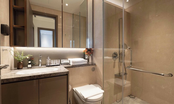 Da Kao Apartment | Luxurious 1+ Bedroom at the MarQ District 1