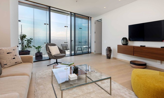 Colonia Cuauhtemoc Apartment | Luxurious 1BR with Panoramic View