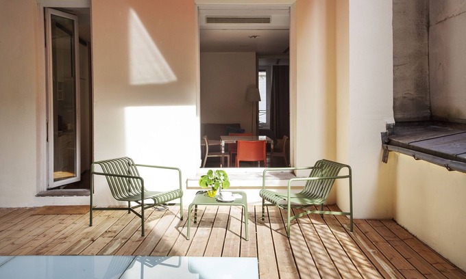 8th Arrondissement Apartment | Luxurious, 2 Bedroom Apt. w/TERRACE (!) Central Two Blocks from Elysées Palace.