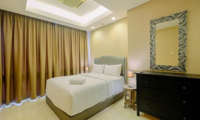 Karet Apartment | Luxurious 2BR at The Masterpiece Condominium Epicentrum Apartment By Travelio