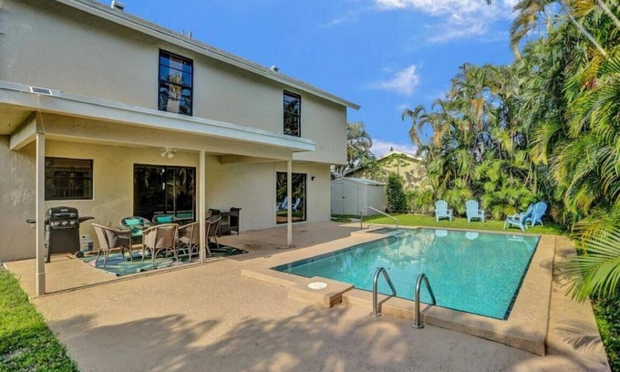 Delray Beach House | Luxurious 3-Bedroom House w/Priv Pool and Game Room