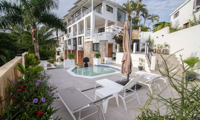 Las Terrenas Villa | Luxurious 9-bedroom villa with WiFi, AC in marvelous Las Terrenas