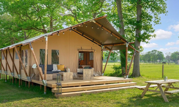 Stokkum House | Luxurious and comfortable lodge tents in Finspark Herikerberg.