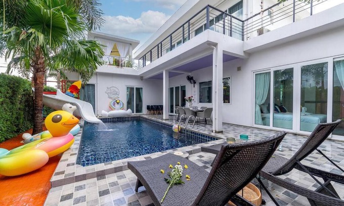 Na Chom Thian Villa | Luxurious and Playful 5 Bedroom Pool Villa - CC