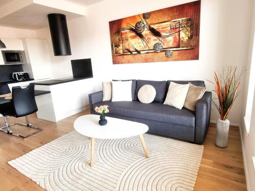 Smichov Apartment | Luxurious Apartment Near the Center - Entire Unit